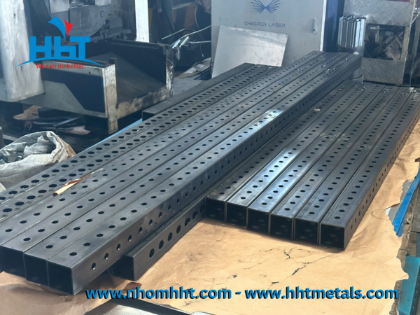 cắt laser thép